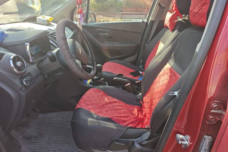 Used Chevrolet Trax 2016 1.4T Manual Two-Wheel Drive Comfort Version with Sunroof Left Front Seat