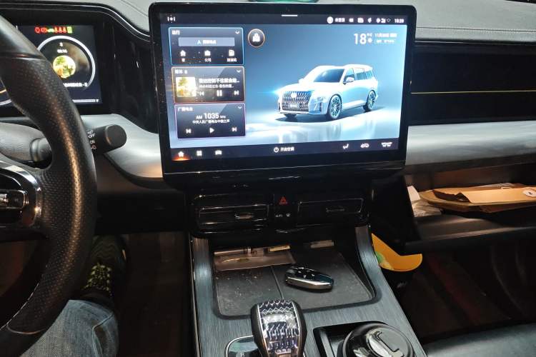 Used GAC Trumpchi GS8 2022 Double-Energy Series 2.0TM Four-Wheel Drive Premium Edition (7 Seats) Audio And AC Panel