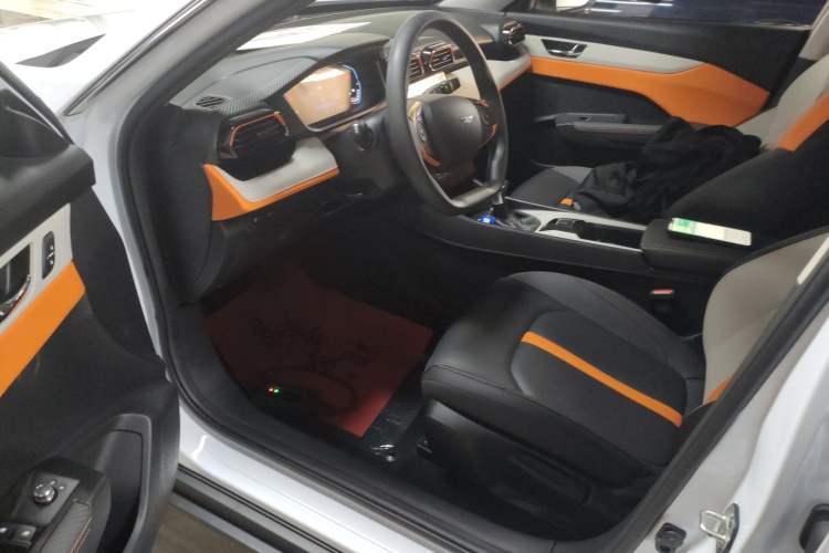 Used Dongfeng Aeolus Yixuan 2023 Mach Edition 1.5L Automatic Chasing Wind Version Driver Seat