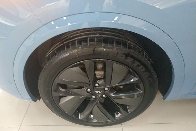 Used Li Auto L8 2023 Air model