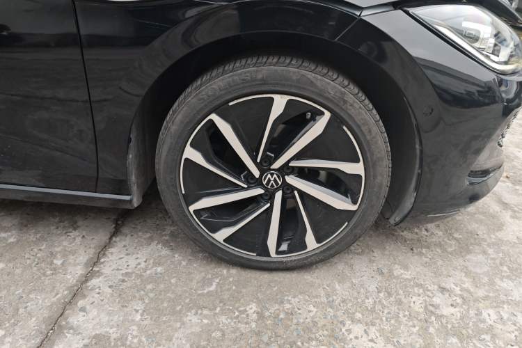 Used Volkswagen Lamando 2022 Lingdu L 280TSI DSG Ultra-Spicy Flagship Edition Right Front Wheel Hub