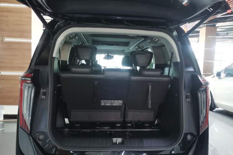 Used GAC Trumpchi M8 2024 Master Series 400T Prestige Edition