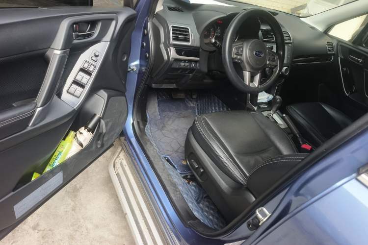 Used Subaru Forester 2016 2.0i Luxury Navigation Edition
