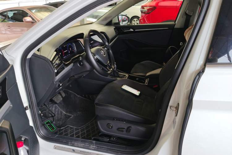 Used Volkswagen Sagitar 2021 280TSI DSG Excellence Edition Left Front Seat