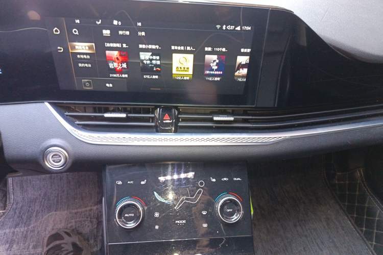 Used Bestune B70 2023 Third Generation 1.5T Automatic Enjoyment Version Audio And AC Panel