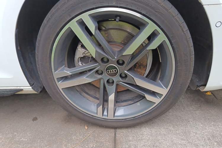 Used Audi A4L 2022 40 TFSI Luxury Dynamic Model