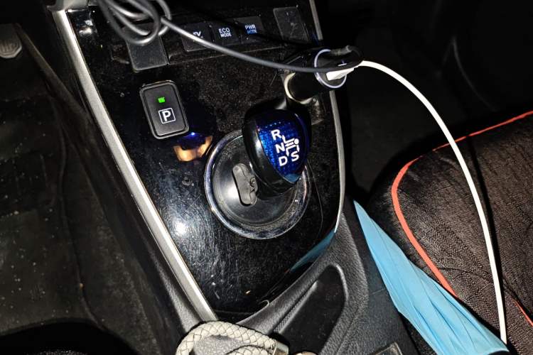 Used Toyota Corolla 2016 Dual-Engine 1.8L E-CVT Elite Edition