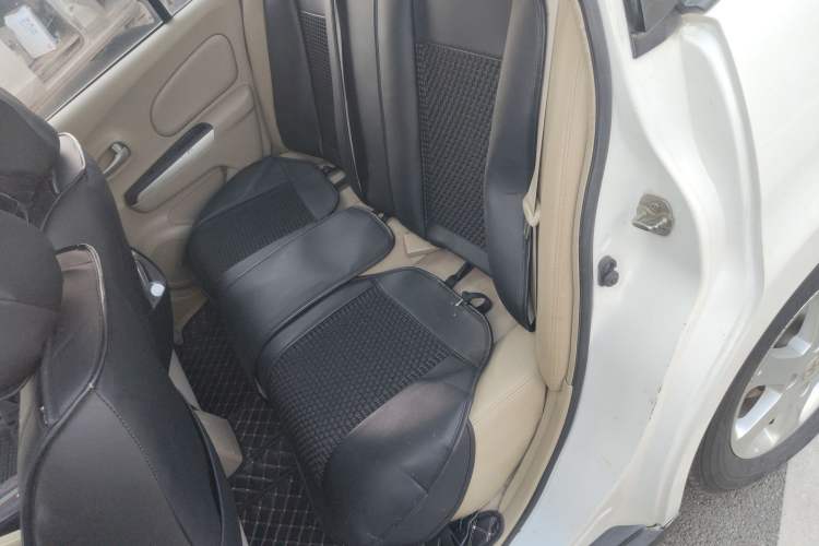 Used Venucia D50 2013 1.6L Automatic Luxury Edition
