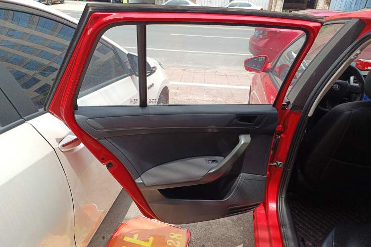 Used Skoda Rapid Spaceback 2014 1.6L Automatic Enjoyment Edition