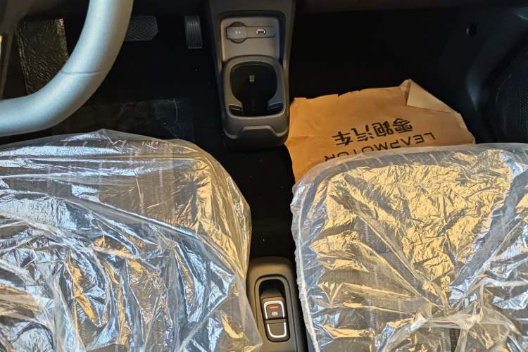 Used Leapmotor T03 2025 310 Comfort Edition Gear Lever