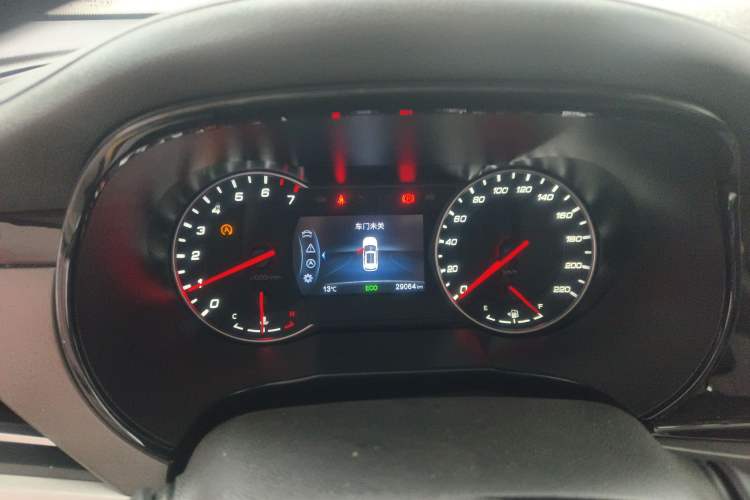 Used Changan CS35PLUS 2021 Revised Version Glory Million Edition 1.6L Manual Luxury Edition
