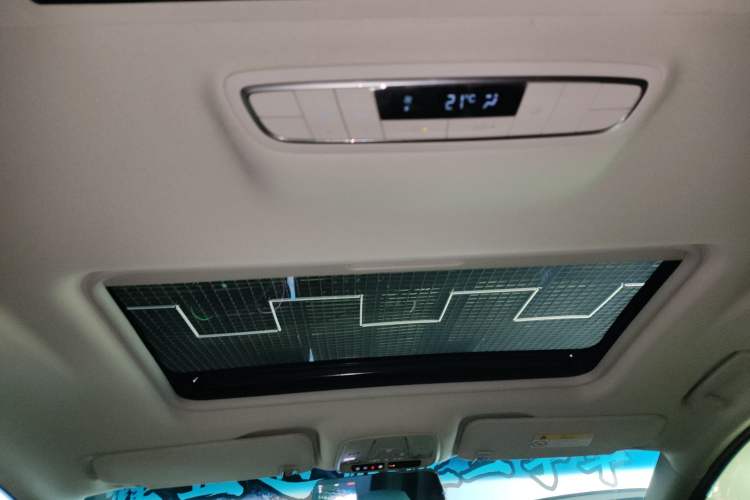 Used Buick GL8 2021 ES Landtrek 653T Comfort Edition