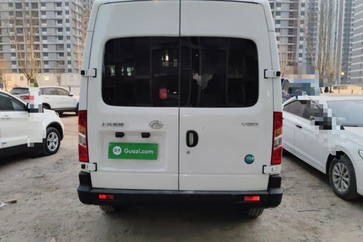 Used SAIC MAXUS Xintu V80 2024 Aotong Value Edition 6MT Long-Wheelbase Mid-Roof Model with 127 Ps Available in 6/7/8/9-Seater Configurations