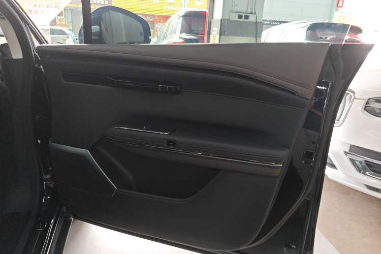 Used Hyptec HT 2023 670 Rear-Drive Ultra-High-Voltage NDA Version