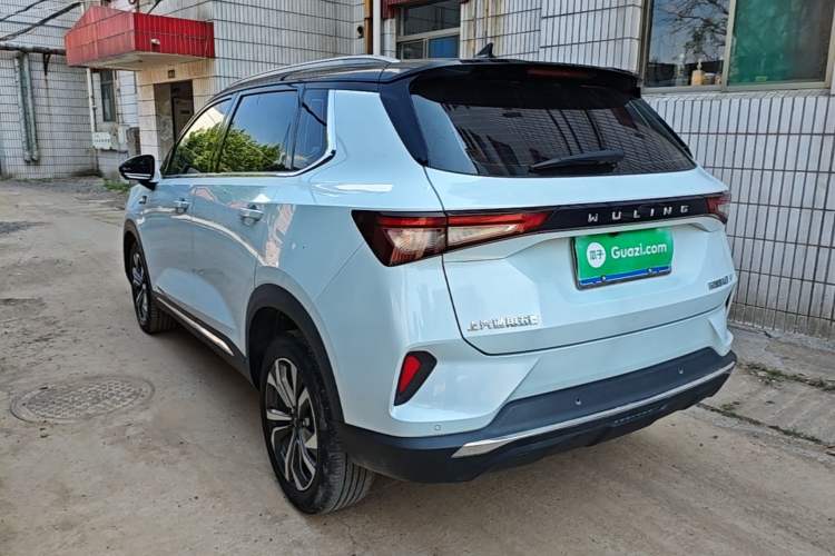 Used Wuling Asta 2022 2.0L DHT Electric-Speed Version