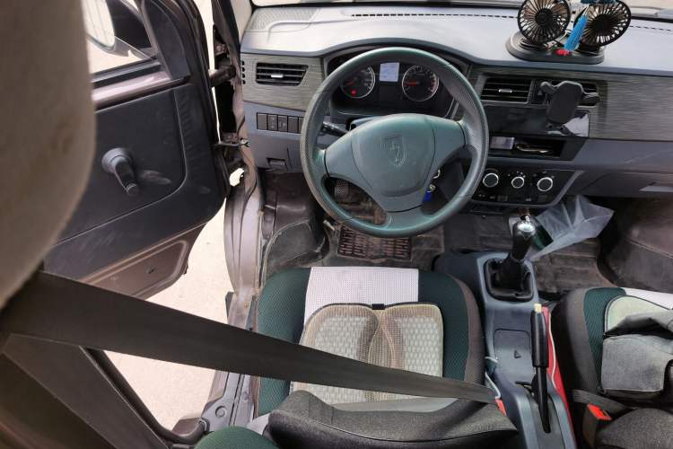 Used Jinbei Hiace X30 2020 1.5L Super-Comfortable Version China VI Standard SWC15M
