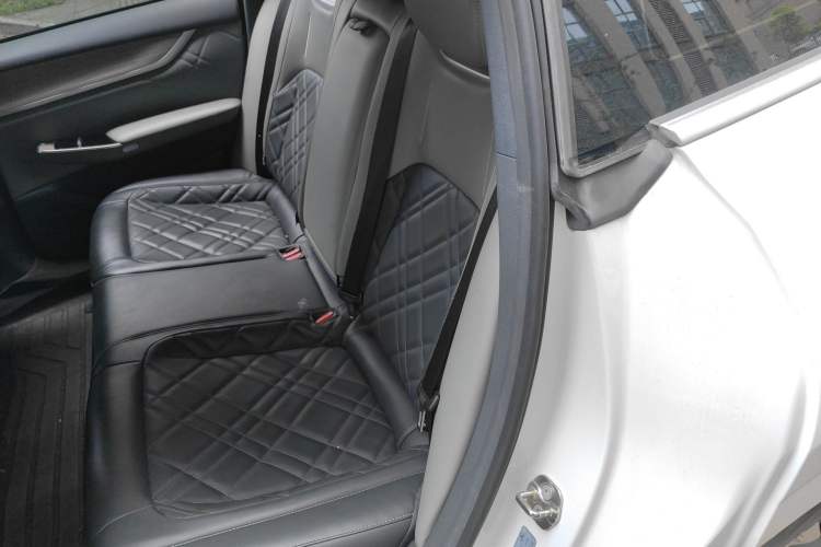 Used CHANGAN NEVO A07 2023 Range-Extended 200 Pro Left Rear Seat