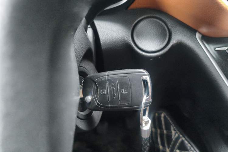 Used Wuling Hongguang S3 2018 1.5T Manual Luxury Model China V Standard