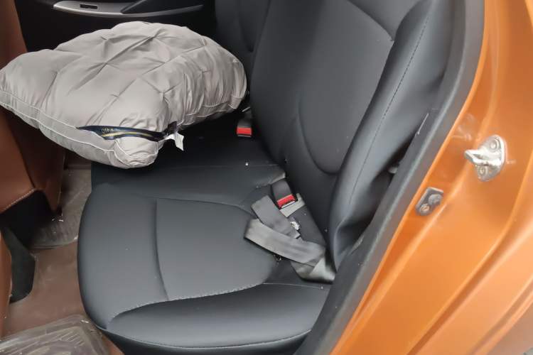 Used Hyundai Verna Ray 2014 1.6L Automatic TOP Interior 4