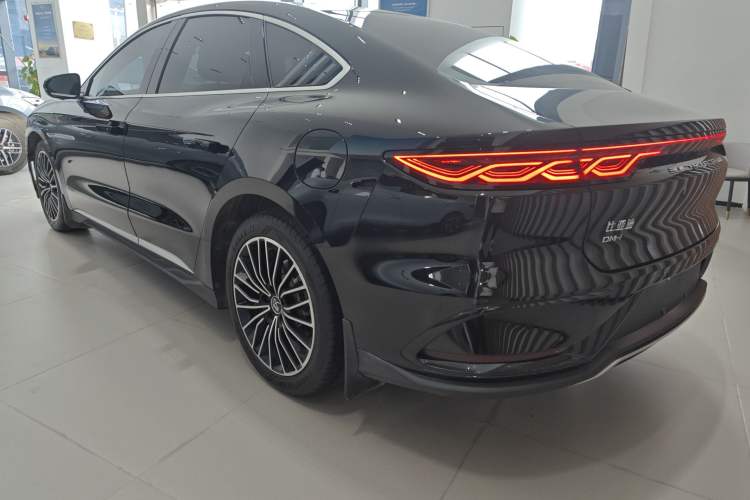 Used BYD Han 2024 DM-i Glory Edition 121KM Premium Model Rear Left 45 Deg