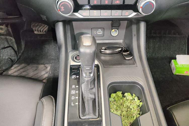 Used Nissan Sylphy 2020 1.6L XL CVT Enjoyment Edition Gear Lever