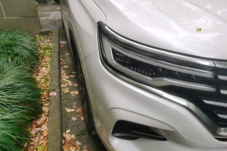 Used Roewe RX5 MAX 2019 300TGI Automatic 4G Connect Luxury Edition Right Front Headlight