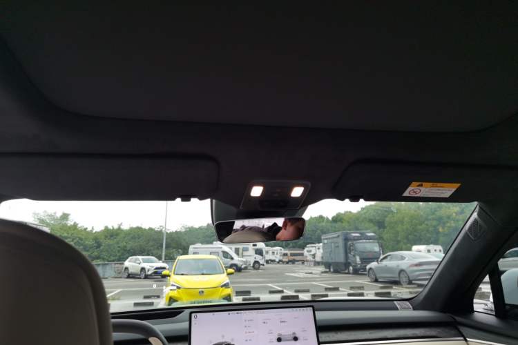 Used ONVO Luxeed L90 2025 Model—Max Six-Seater Version