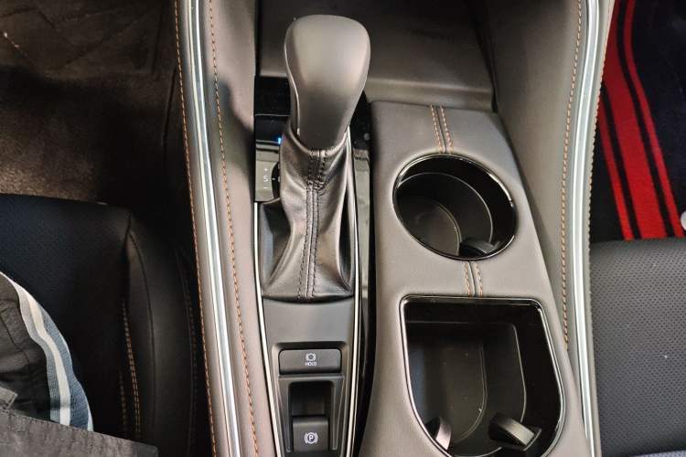 Used Toyota Avalon 2024 Dual-Motor 2.0L Luxury Edition
