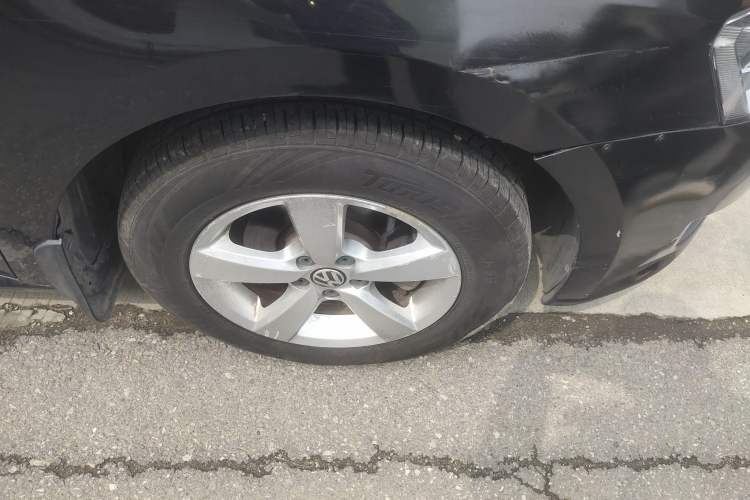 Used Volkswagen Lavida 2013 Revised Classic 1.6L Automatic Fashion Edition