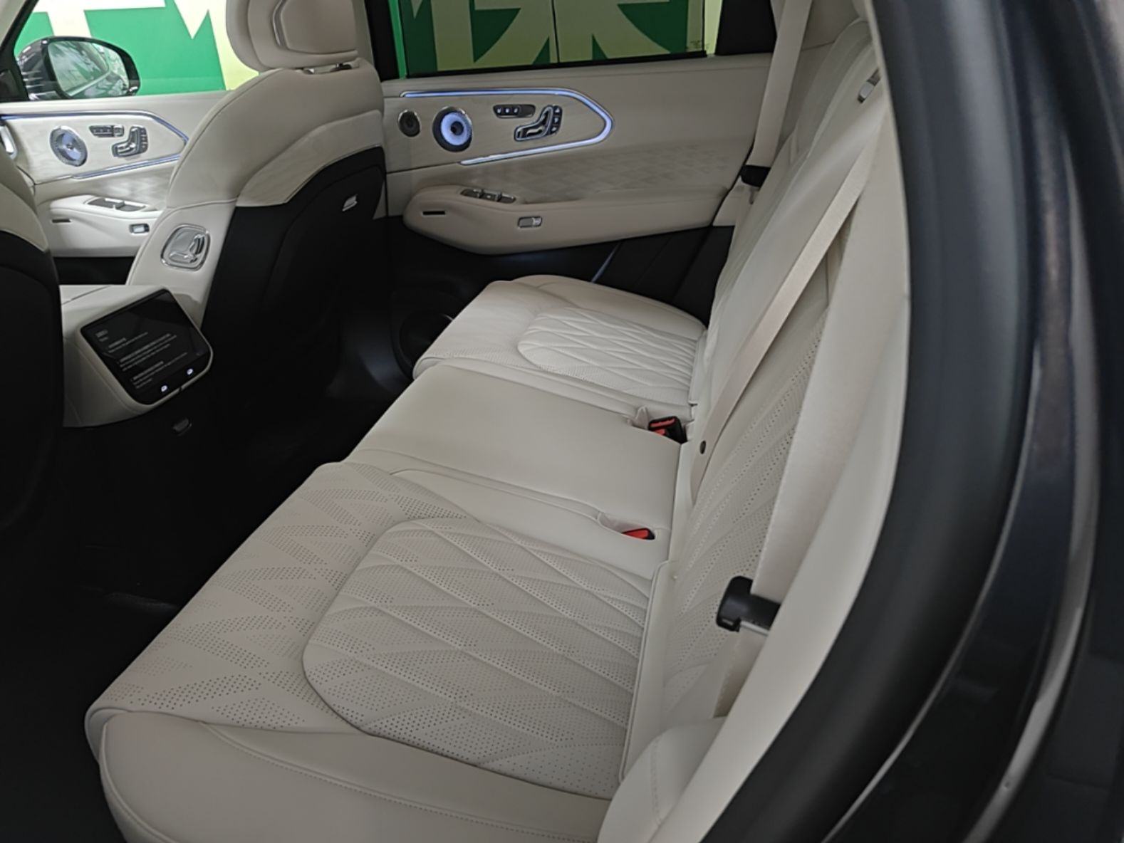 Zeekr 8X 2026 Model Ultra Edition 70kWh — снимка 20