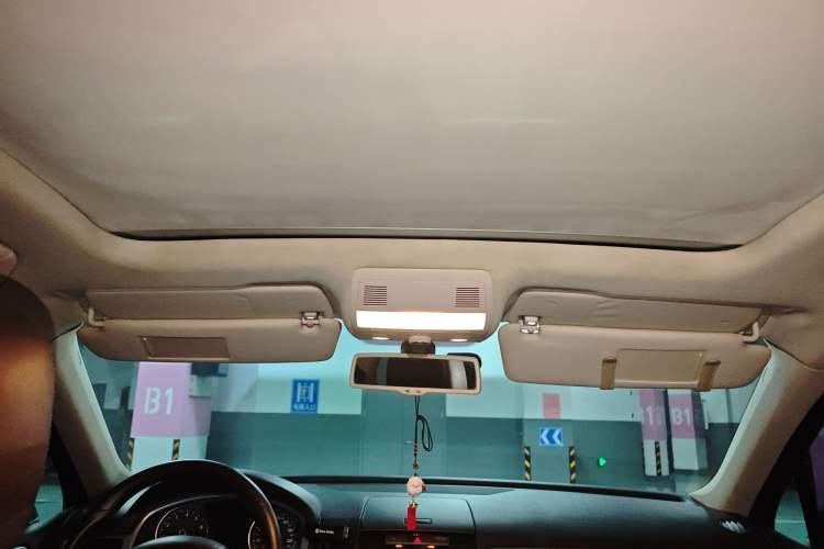 Used Volkswagen Touareg 2011 3.0 TSI Standard Version
