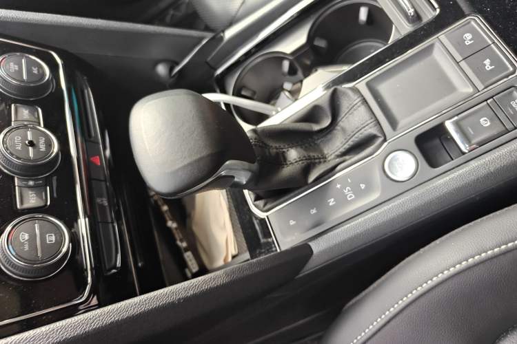 Used Volkswagen Teramont 2019 330TSI Two-Wheel-Drive Luxury Edition China V Standard
