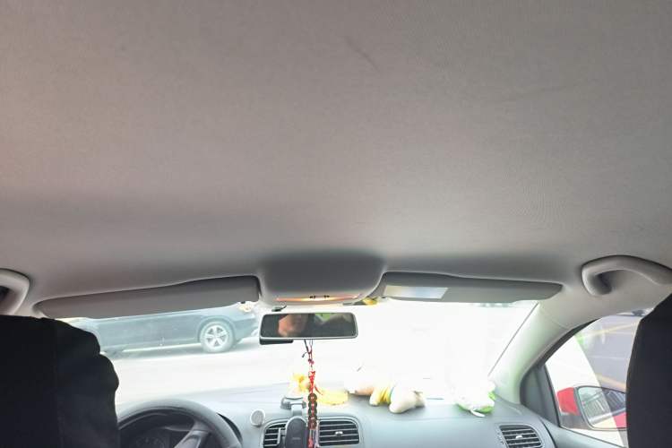 Used Volkswagen Polo 2014 1.4L Manual Fashion Edition Headliner