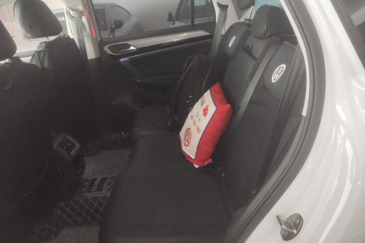 Used Volkswagen Tayron 2020 280TSI Two-Wheel Drive Luxury Connect Edition Left Rear Seat