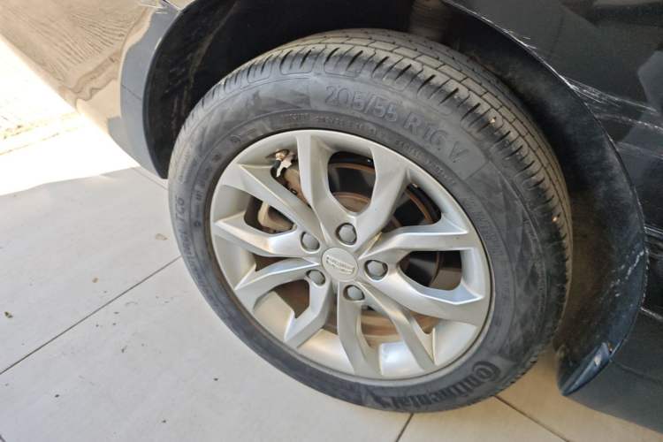 Used Geely Auto Emgrand GL 2017 1.8L DCT Elite Model
