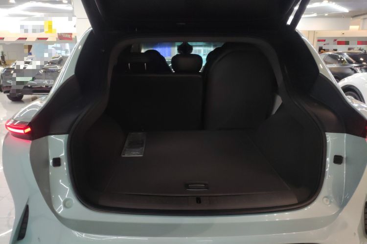 Used IM LS7 2023 90 kWh Elite Rear-Drive Version
