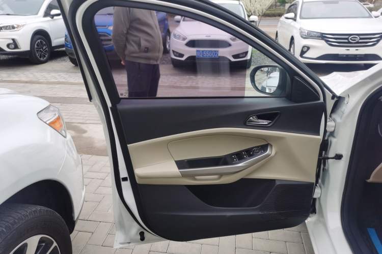 Used Ford Escort 2015 1.5L Manual Comfort Model
