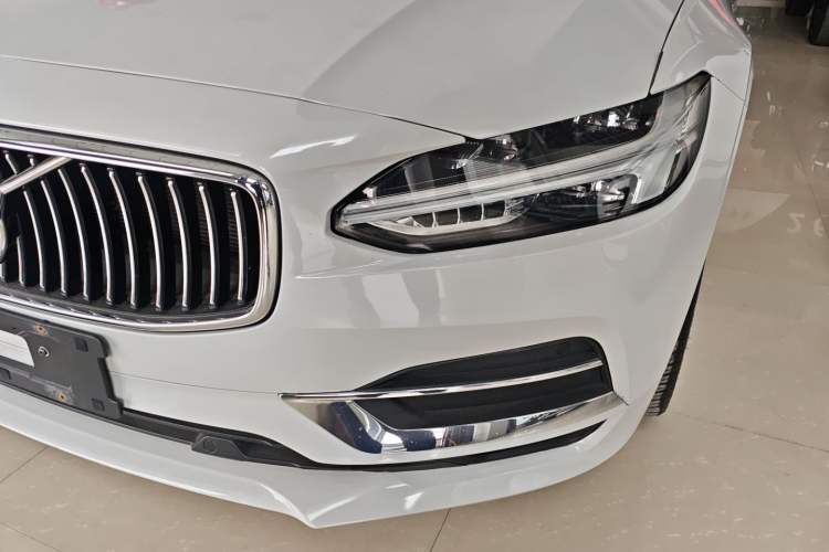 Used Volvo S90 2020 T5 Zhiyi Luxury Edition
