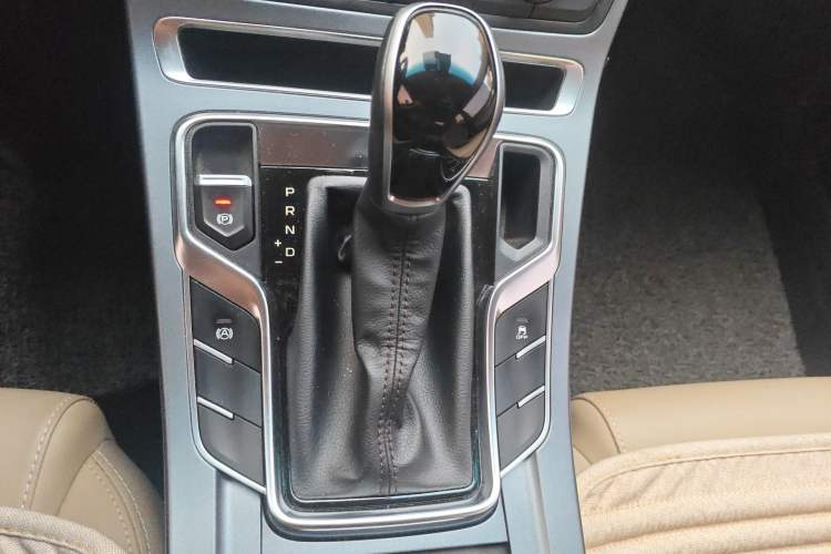 Used Geely Auto Emgrand 2018 1.5L CVT Luxury Model Gear Lever