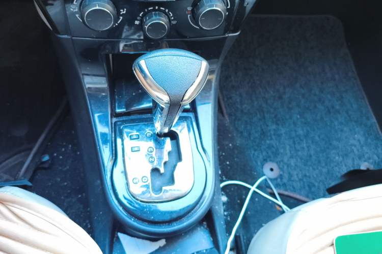 Used Citroen C-Quatre 2013 Sedan 1.6L Automatic Prestige Model Gear Lever