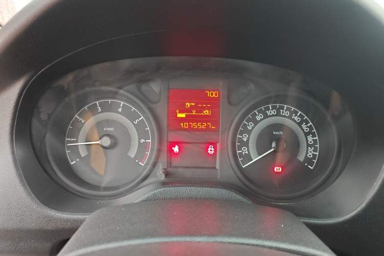 Used Peugeot 301 2014 1.6L Manual Comfort Edition