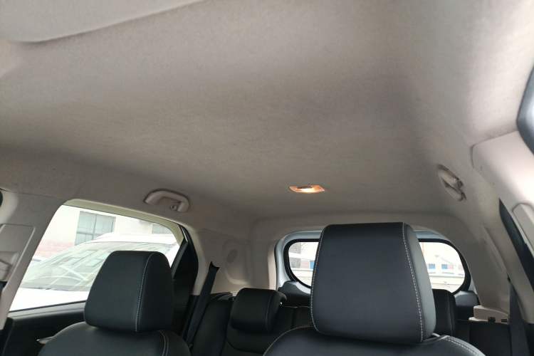 Used BYD Yuan New Energy 2019 EV535 Smart Connect Trendsetting Model
