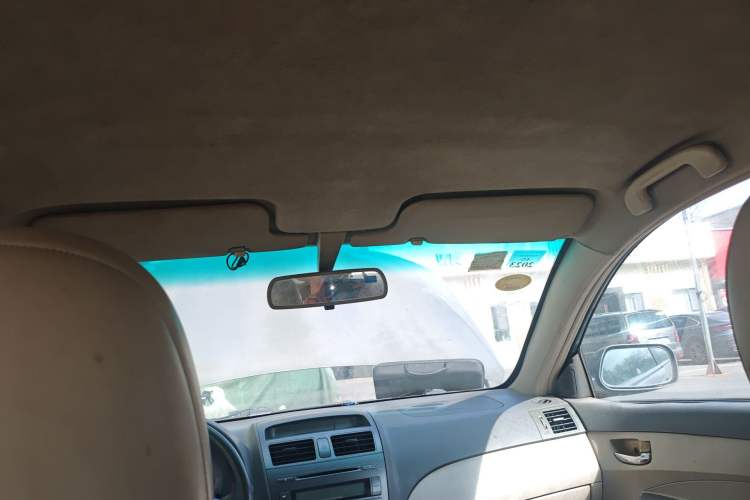 Used BYD L3 2012 1.5L Manual Comfort Edition Headliner