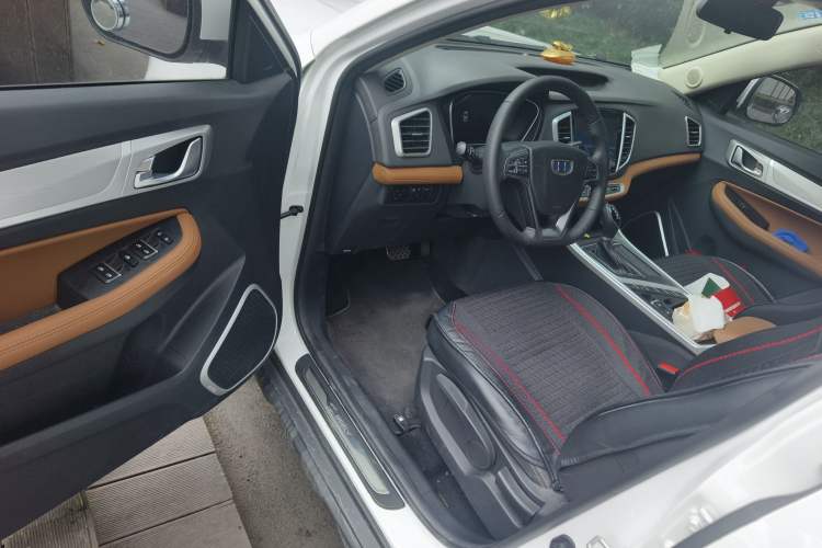 Used Geely Auto Vision X6 2018 1.4T CVT 4G Connected Luxury Version