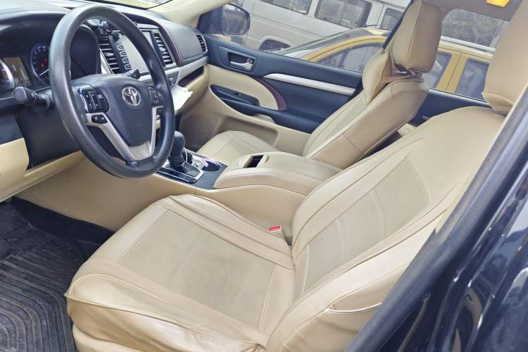 Used Toyota Highlander 2015 2.0T Two-Wheel Drive Elite Edition 7 Seats
