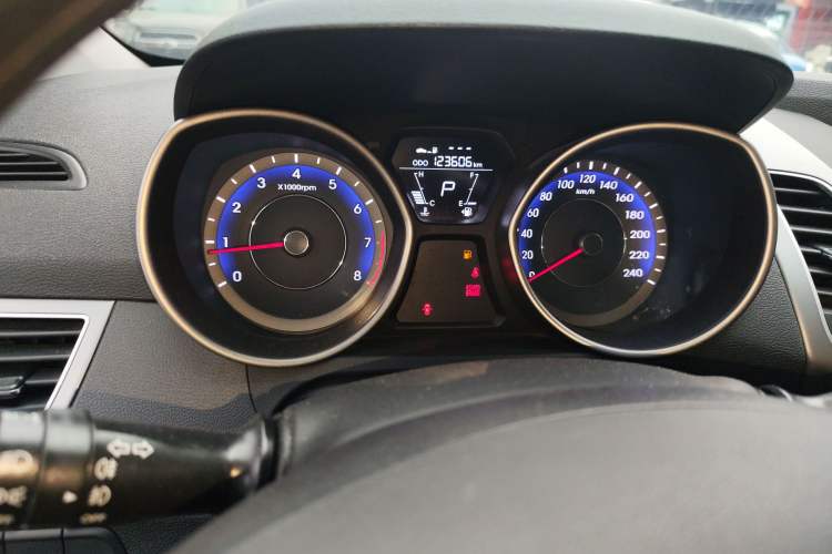 Used Hyundai Elantra (5th Generation / Langdong) 2016 1.6L Automatic Smart Version Instrument Cluster