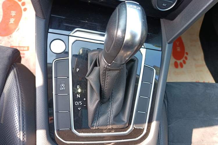 Used Volkswagen Magotan 2019 330TSI DSG Luxury Model China V Standard Gear Lever