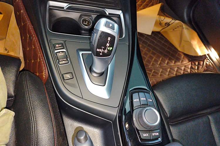 Used BMW 2 Series (Import) 2019 225i Sport Design Package
