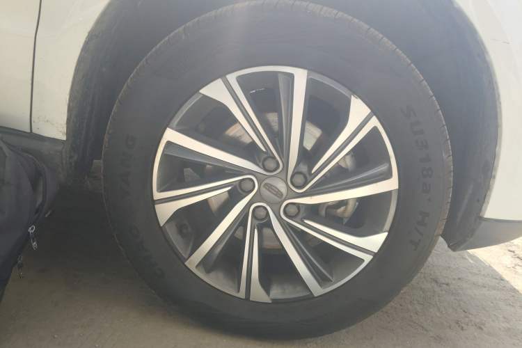 Used Geely Auto Vision X6 2020 1.4T Manual Luxury Model
