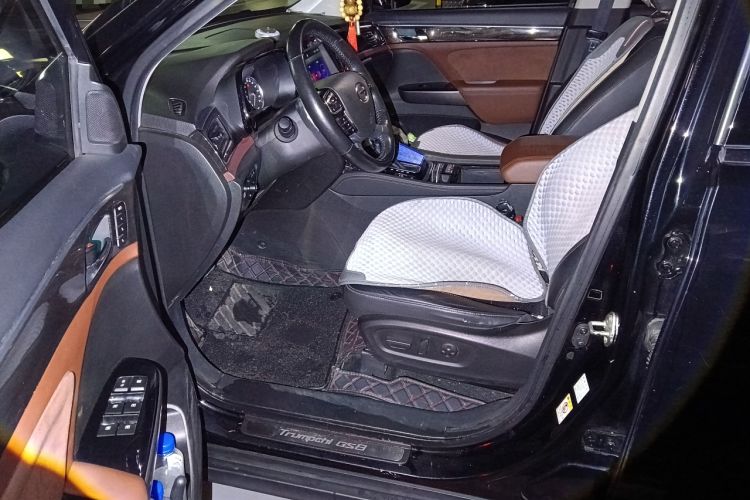 Used GAC Trumpchi GS8 2019 390T Two-Wheel Drive Luxury Smart Connectivity Version (7 Seats)